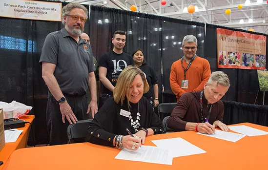 RIT and Seneca Park Zoo Society sign partnership agreement